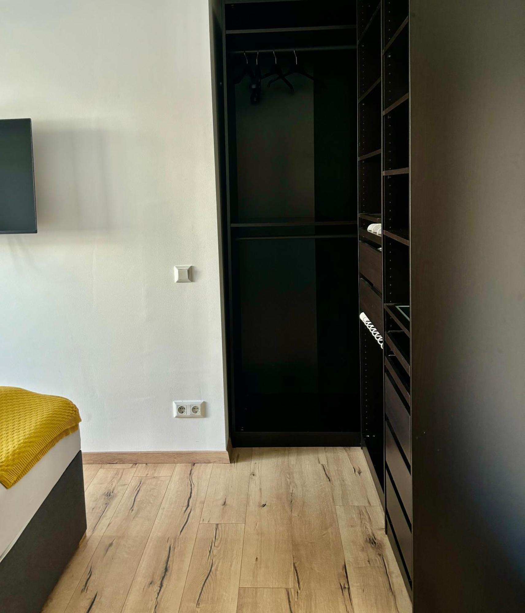 Schoene Wohnung Mit Terrasse Und Parkplatz Velden am Wörthersee Exteriör bild